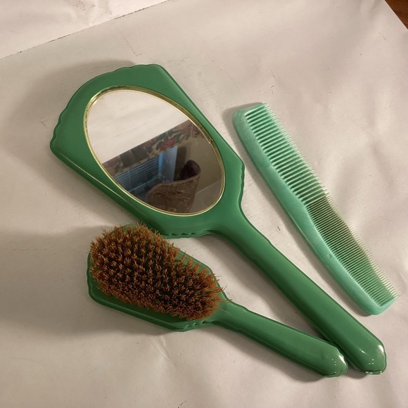 3piece colonial vanity set, brush, comb and mirror - Picture 5 of 7